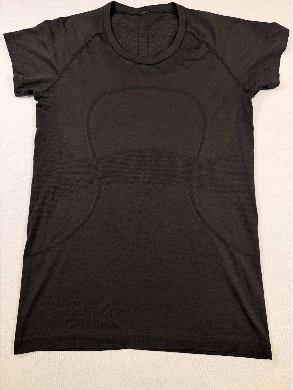 Lululemon Swiftly Tech Short Sleeve Crew Womens Size 8 Black
